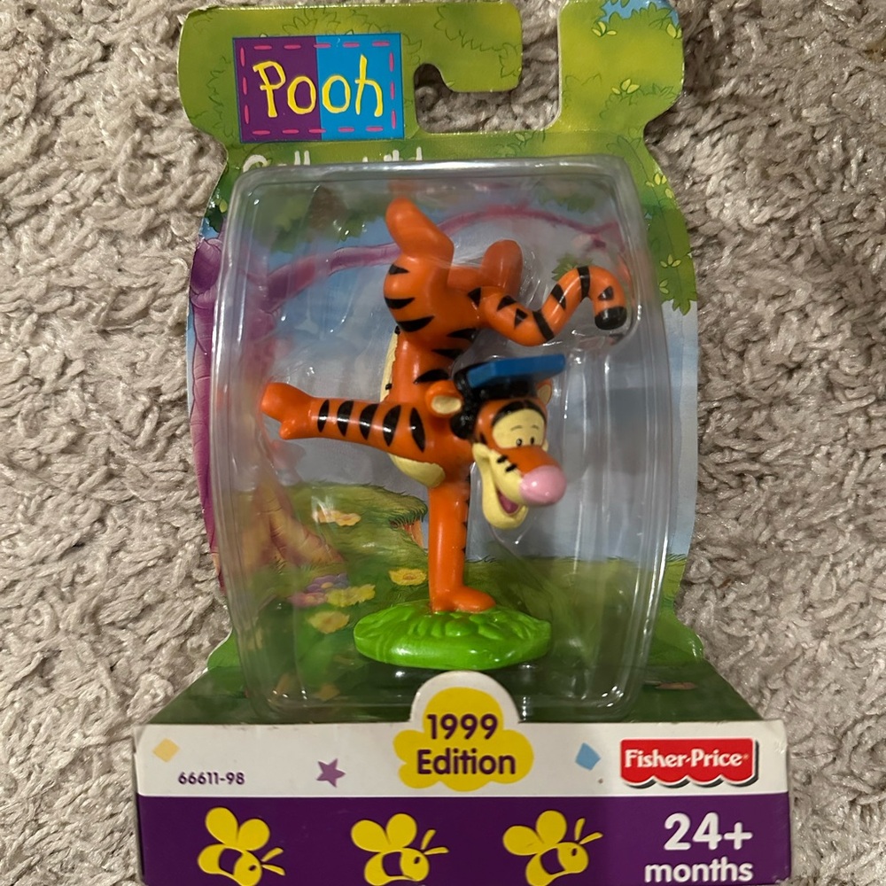 New collectible 1999 tigger